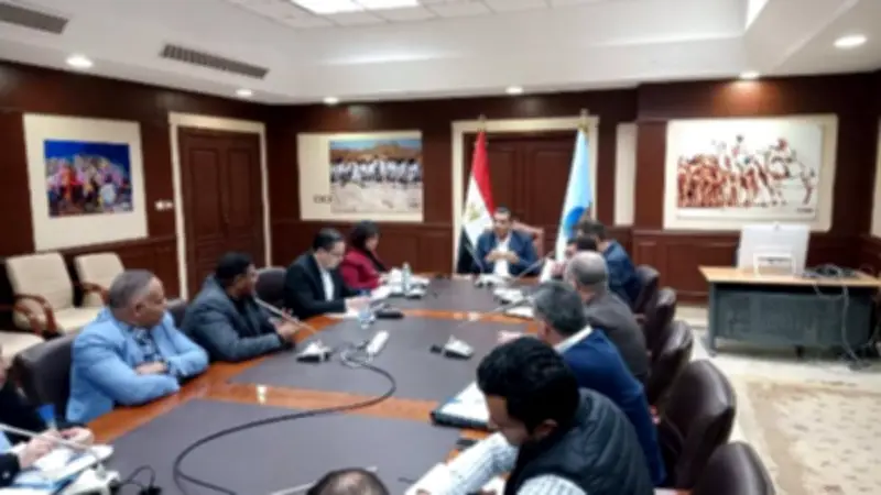 محافظ البحر الأحمر يوجه بتسريع حسم طلبات إحلال وتجديد الوحدات البحرية