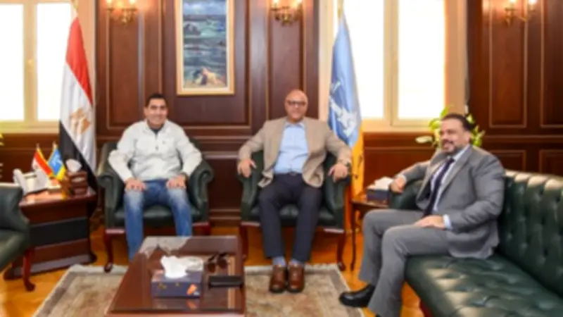 وزير الشباب والرياضة يلتقي محافظ الإسكندرية لتعزيز التعاون في المنشآت الرياضية