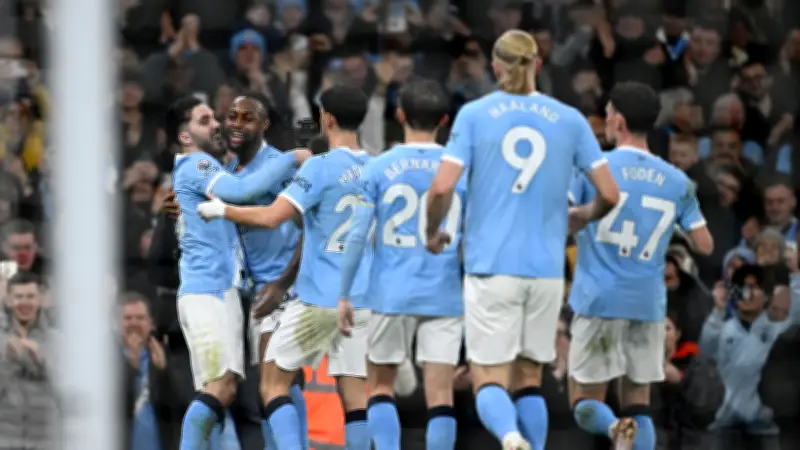 نجم أرسنال وثنائي السيتي يتصدران قائمة المرشحين لجائزة لاعب الشهر في البريميرليغ