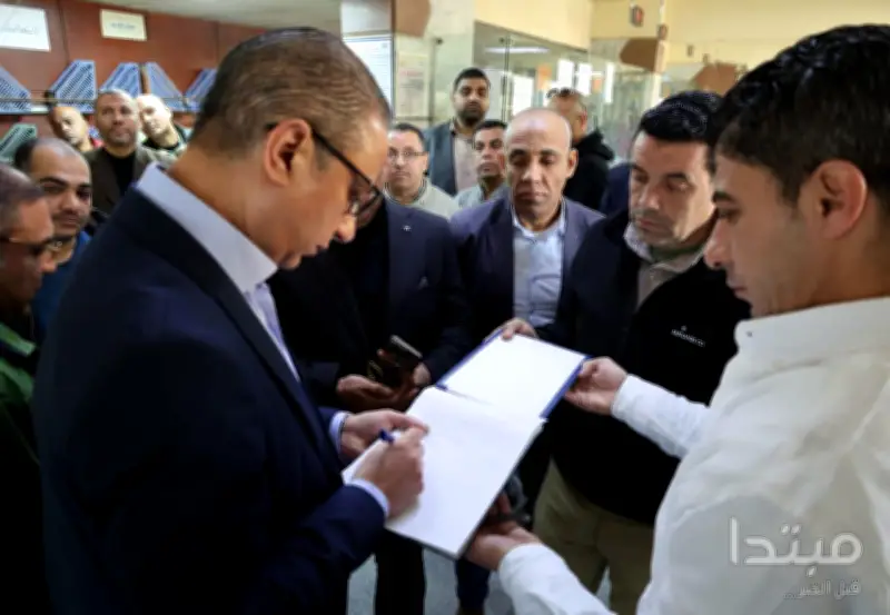 محافظ الجيزة يقوم بجولة مفاجئة لمتابعة الخدمات الحكومية وتراخيص البناء