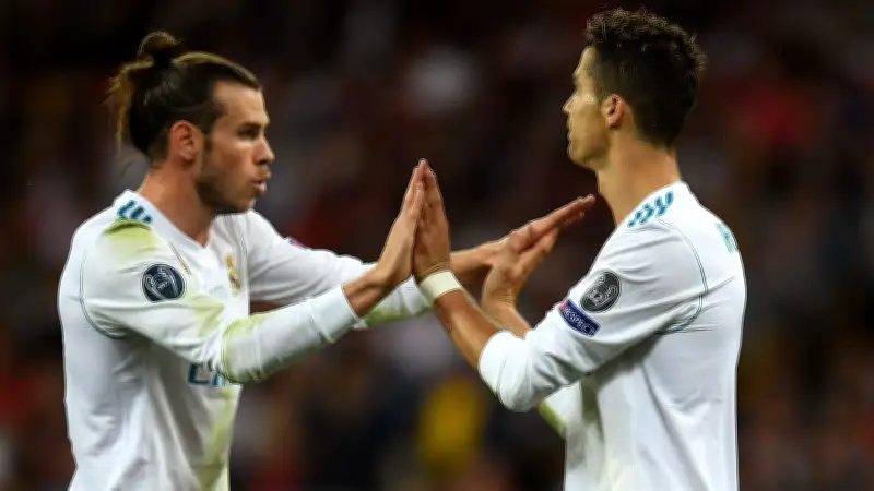 بيل يفضّل أنشيلوتي على زيدان ويتجاهل نجوم ريال مدريد في تصريحات صادمة