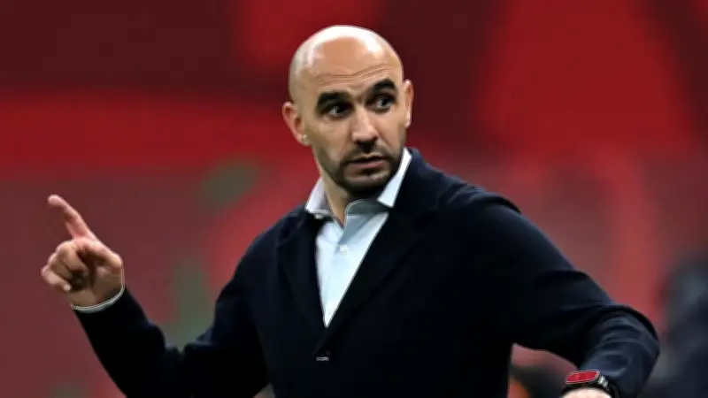 وداع مؤثر.. الركراكي يغادر تدريب المغرب قبل كأس أمم إفريقيا