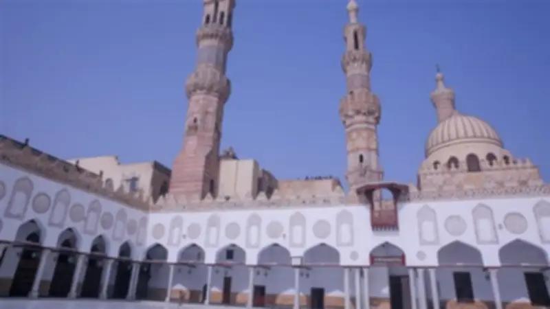 الأزهر يحذر: تحويل الأحكام الشرعية إلى آراء شخصية يهدد المجتمع بالفوضى الفكرية