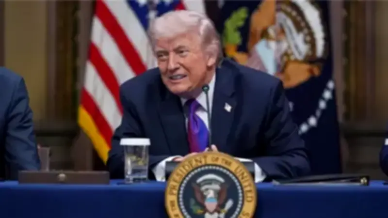 ترامب يؤكد: وتيرة الضربات على إيران ستستمر ونطمح لزوال هيكل القيادة في طهران