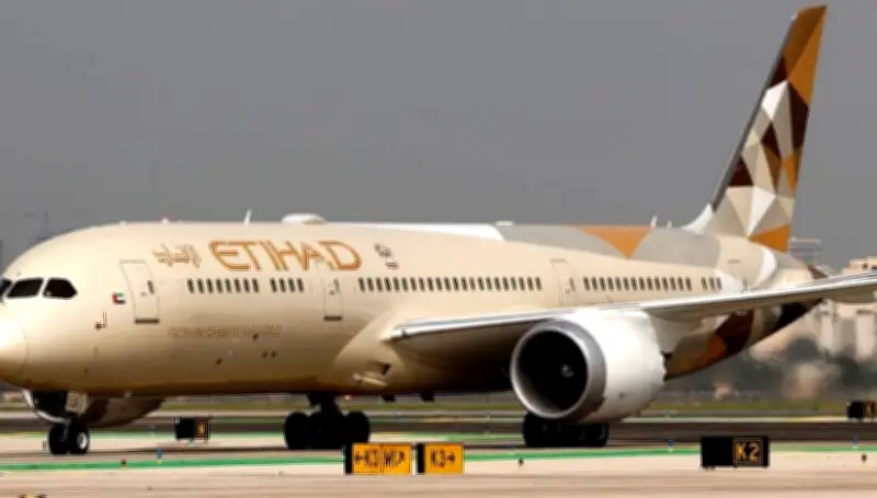 الاتحاد للطيران يعلن استئناف رحلاته تدريجياً بدءاً من اليوم