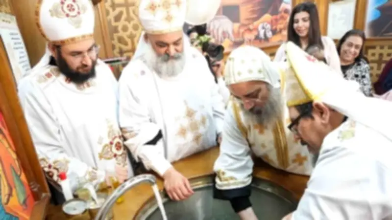 أسقف أبو قرقاص يدشن معمودية وأواني مذبح ويرسم شمامسة جدد في احتفال روحي