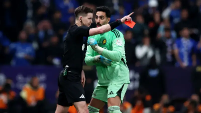 أزمة جديدة للحارس نواف العقيدي مع النصر قبل مواجهة نيوم في دوري روشن