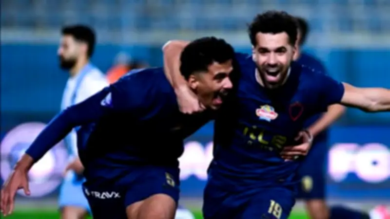 الزمالك يتقدم على الاتحاد السكندري بهدف في شوط أول مثير بطردين