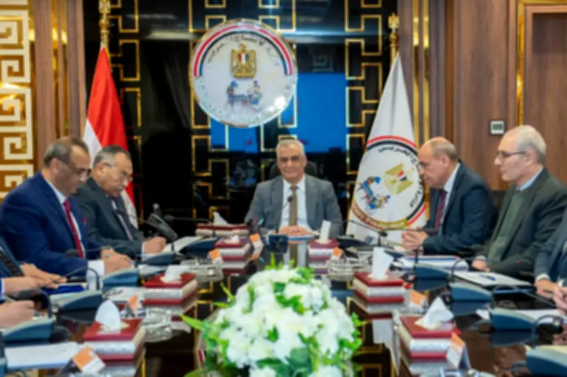 وزير الدولة للإنتاج الحربي يجتمع مع رؤساء مجالس إدارات الشركات المنتجة للذخائر