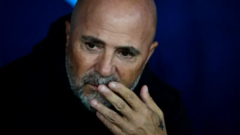 قرار ملكي يوجه البوصلة.. لماذا رُفض سامباولي لصالح وهبي في تدريب المغرب؟