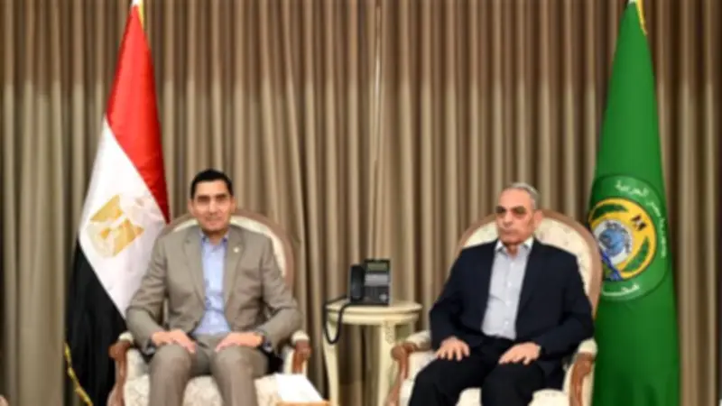 محافظ الإسماعيلية يستقبل وزير الرياضة في بداية جولته الميدانية بالمحافظة