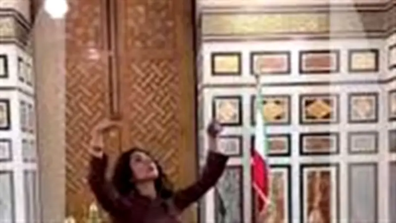 غضب واسع بعد فيديو رقص سائحة داخل ضريح شاه إيران بالقاهرة وإحالة الواقعة للتحقيق