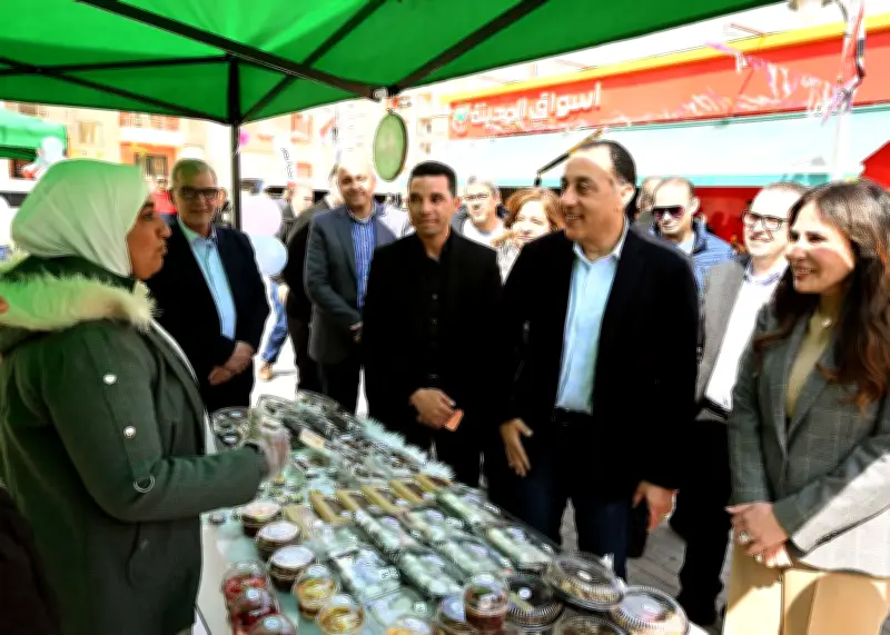 رئيس الوزراء يتفقد مشروعات سكنية وخدمية في حدائق العاصمة الإدارية الجديدة