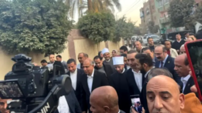 وزير الأوقاف يشارك في ختام مسابقة أصوات من السماء وأطول مائدة إفطار رمضانية بالمنيا