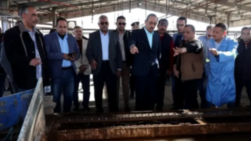 محافظ سوهاج يتفقد مصنع تعبئة البوتاجاز للتأكد من انتظام التوزيع وضبط الأسعار