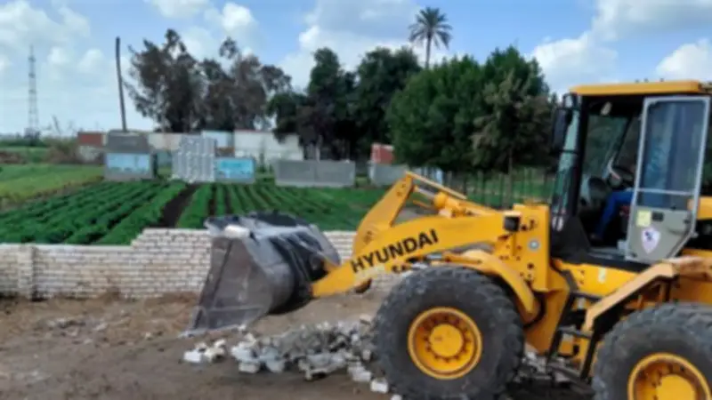 محافظ الدقهلية يوجه بإزالة فورية للتعديات على الأراضي الزراعية وأملاك الدولة