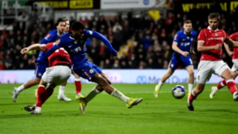 تشيلسي يتخطى ريكسام بصعوبة في كأس الاتحاد الإنجليزي ويتأهل للربع النهائي