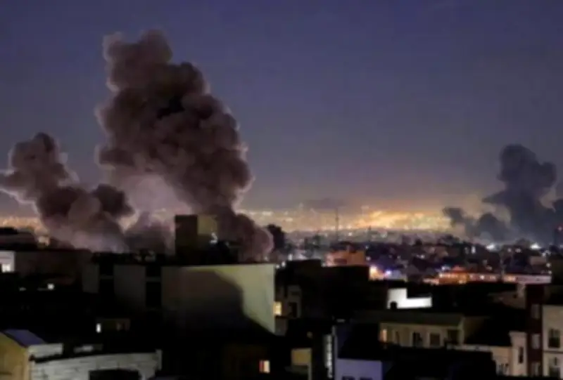 هجوم إسرائيلي على مبنى سكني في طهران يثير توترات إقليمية متصاعدة