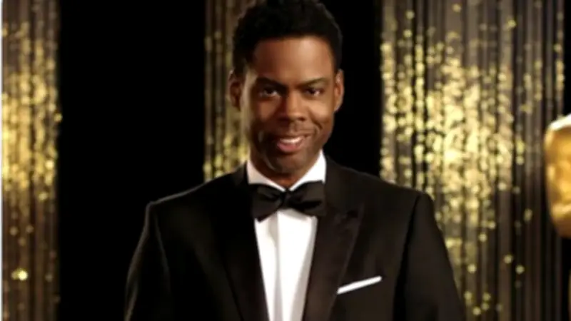 كريس روك يعلن استعداده لتقديم حفل الأوسكار مجدداً مع تعليق ساخر