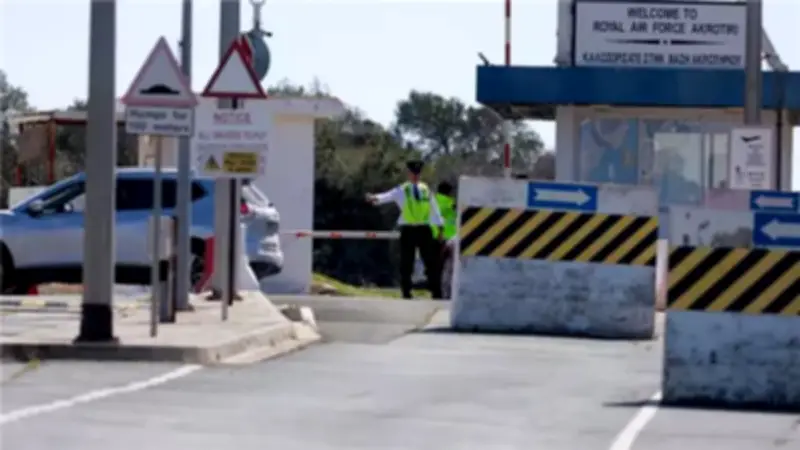 تحقيق بريطاني في طائرة إيرانية مسيرة مجهزة بمعدات روسية استهدفت قاعدة في قبرص