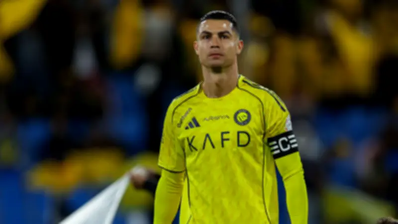 رومانو يحسم الجدل: لا صحة لانتقال رونالدو من النصر إلى تشيلسي