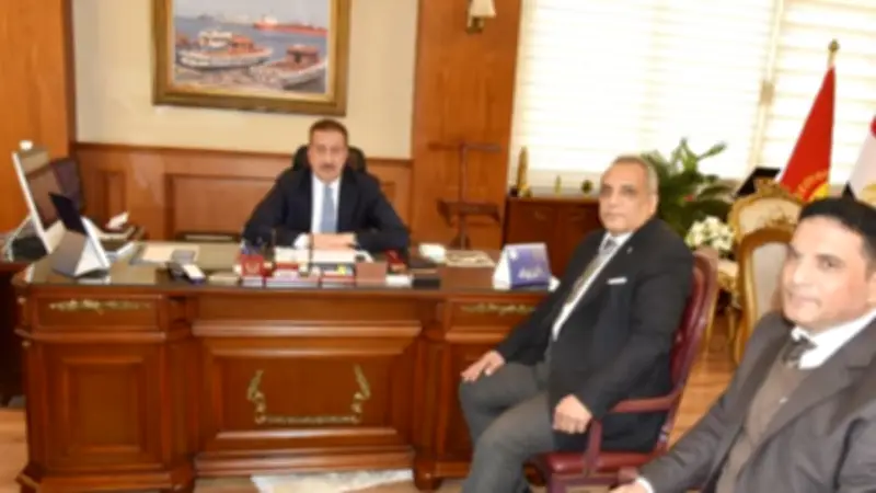 محافظ بورسعيد يؤكد دور جهاز تنمية المشروعات في دعم الشباب ورواد الأعمال