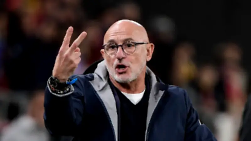 دي لافوينتي: إعجابي بالسنغال لا يمنع اعتبار المغرب منتخبًا استثنائيًا قبل كأس العالم