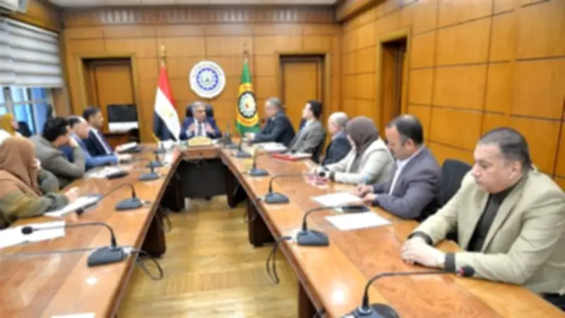 محافظ الدقهلية يوجه بتكثيف الرقابة على الأسواق وضمان توافر السلع الاستراتيجية