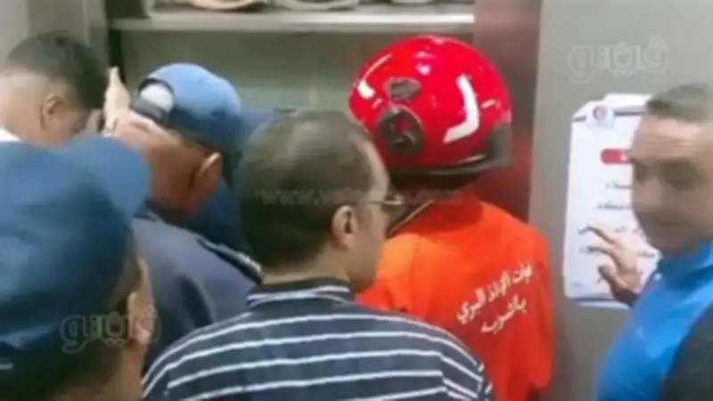 مصرع سيدة وإصابة طفلين توأم في حادث سقوط مصعد كهربائي بالإسكندرية