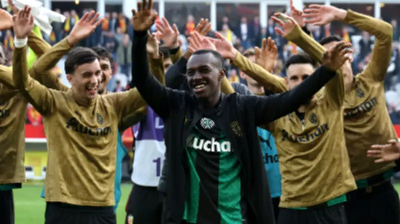 سعود عبد الحميد يسجل أول أهدافه في الدوري الفرنسي ويمهد لانتصار لانس على ميتز