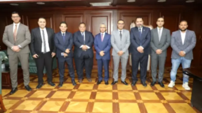 محافظ بني سويف يستقبل قيادات نقابية وحزبية وشبابية لتلقي التهاني بتولي مهامه الجديدة