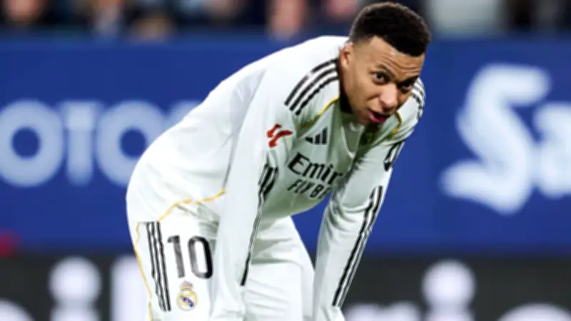 مبابي يعود إلى مدريد قبل موقعة مانشستر سيتي في دوري الأبطال