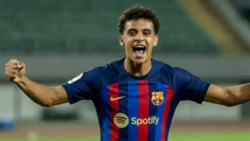 برشلونة يثني على الظهور الأول للمصري حمزة عبد الكريم في فريق الشباب