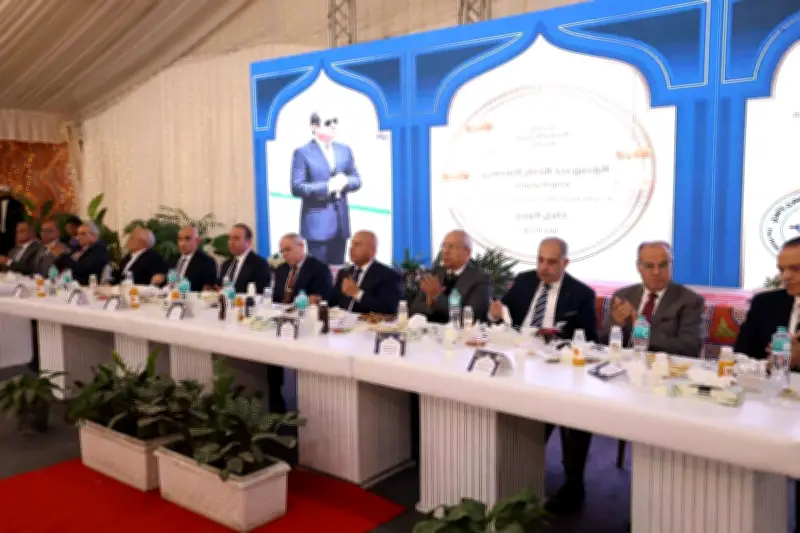 الوزير القابضة للنقل البحري والبرى وشركاتها التابعة لها أهمية كبيرة في دعم الاقتصاد القومي