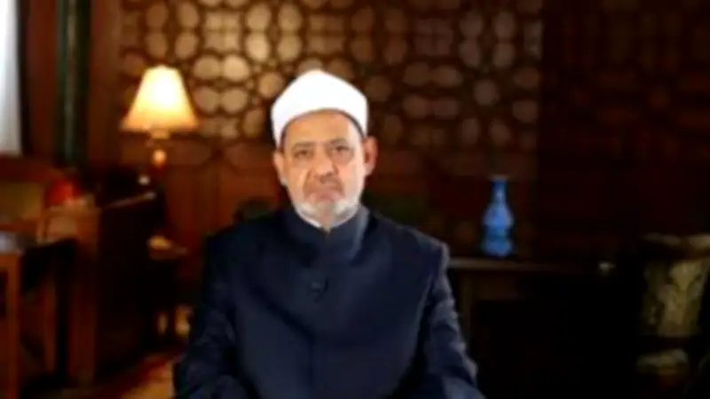 شيخ الأزهر يعبر عن تضامنه الكامل مع الشعب اللبناني خلال أزمته الراهنة