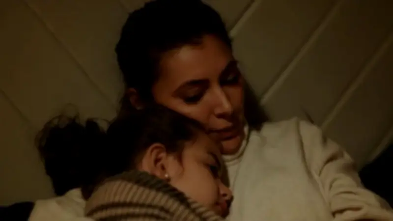 بسمة داوود تتصدى لوالدة نور وتكشف مؤامرة مالية في مسلسل 'أب ولكن'