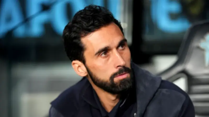 أربيلوا غاضب من كامافينجا.. ويدرس استبعاده لصالح بيتارتش في ريال مدريد