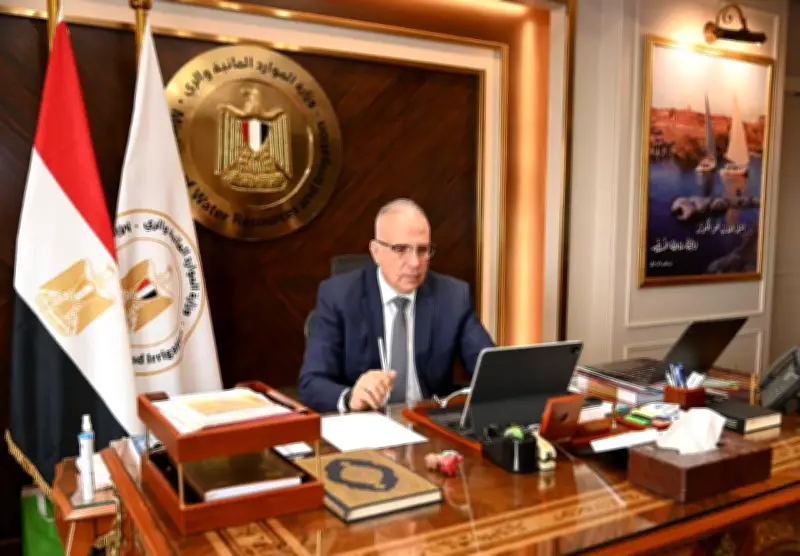 وزير الري يؤكد التزامه بتعزيز دور المرأة القيادي في قطاع المياه