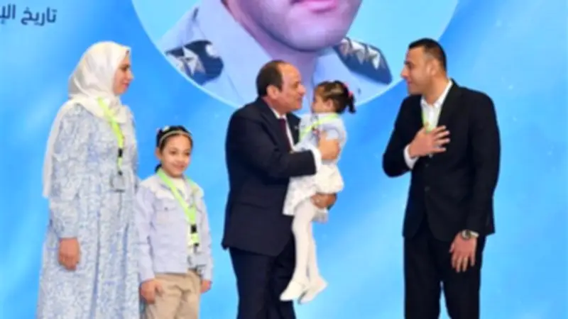 يوم الشهيد.. السيسي يؤكد: مصر لا تنسى أبناءها الأوفياء ويوجه بتعزيز رعاية أسر الشهداء