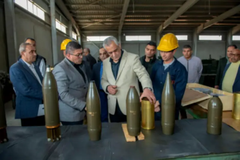 وزير الإنتاج الحربي يكرم عمال شركة حلوان للمسبوكات لإنجازهم مهام في توقيتات قياسية