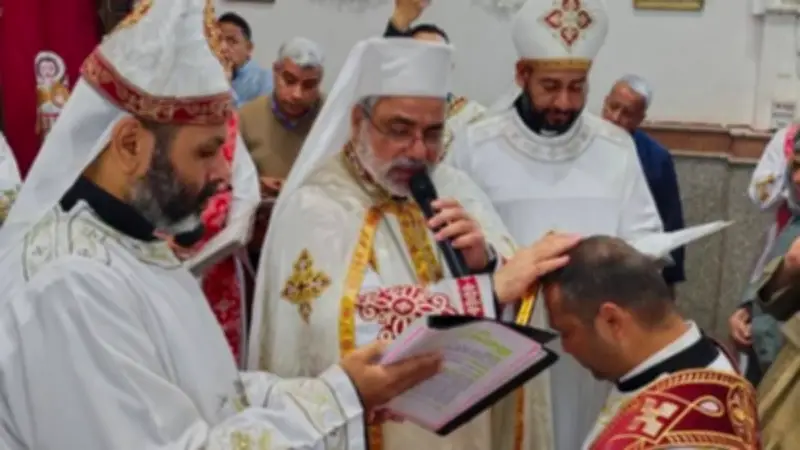 الأنبا عمانوئيل يمنح الدرجة الدياكونية للإكليريكي مكاريوس وهيب في احتفال كنسي مهيب