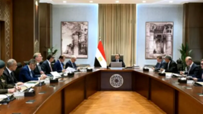 رئيس الوزراء يترأس اجتماع لجنة إدارة الأزمات المركزية لمواجهة تداعيات التصعيد الإقليمي