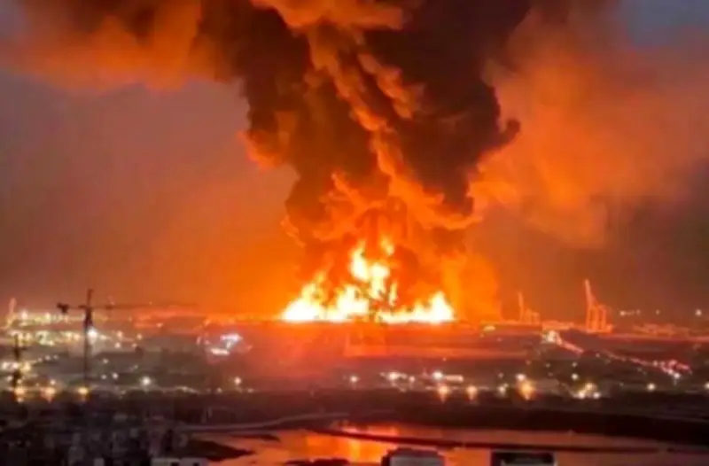 الخارجية الأمريكية تنصح مواطنيها في العراق بالاستعداد للبقاء في مكان آمن لفترات طويلة