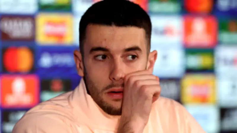 خوان جارسيا يحذر برشلونة قبل مواجهة نيوكاسل ويعلق على ضجيج الانتخابات