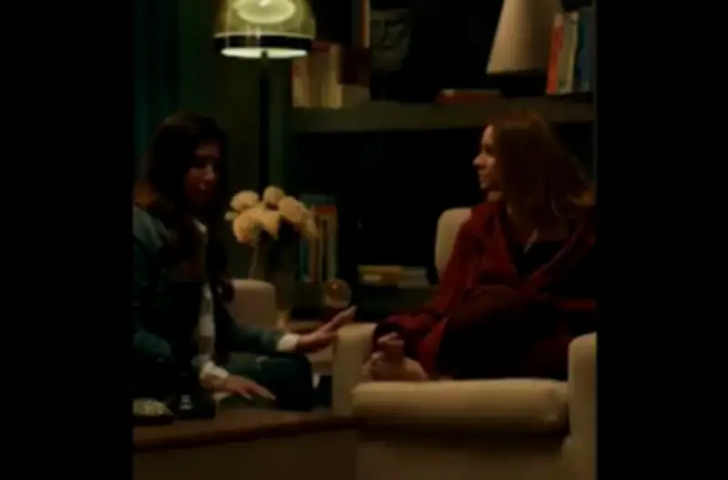 على قَد الحب.. سارة أقنعت مريم إنها في خطر.. فيديو