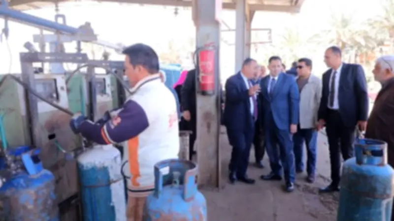 محافظ دمياط يتفقد محطة تعبئة الغاز ويوجه بتكثيف الحملات الرقابية