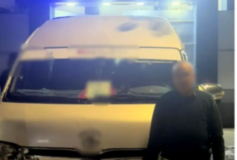 ضبط سائق ميكروباص بسبب السير عكس الاتجاه في مصر