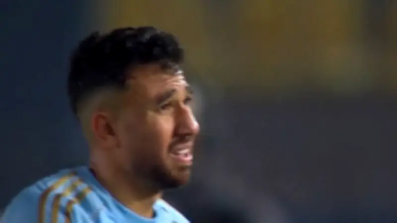 حزن وبكاء نجوم الأهلي بعد خسارة مؤلمة أمام طلائع الجيش في الدوري المصري