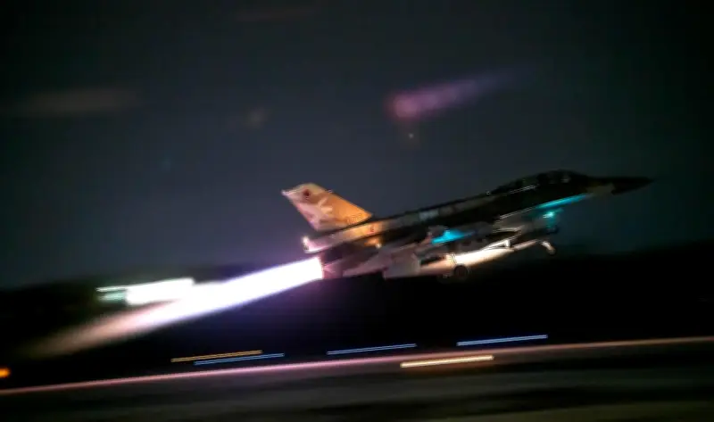 مسؤولون سوريون: طائرات حربية إسرائيلية تحلق في أجواء درعا