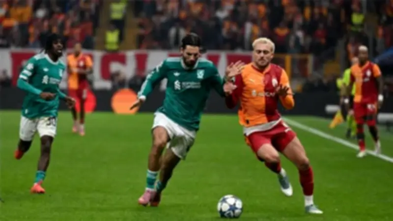 ليفربول يواجه جالطة سراي في دوري الأبطال.. تفاصيل الموعد والقناة الناقلة